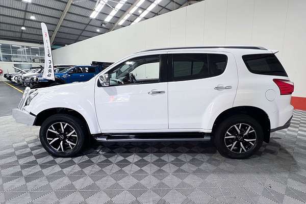 2021 Isuzu MU-X LS-T