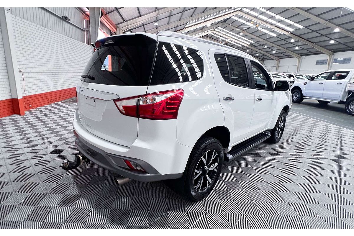 2021 Isuzu MU-X LS-T