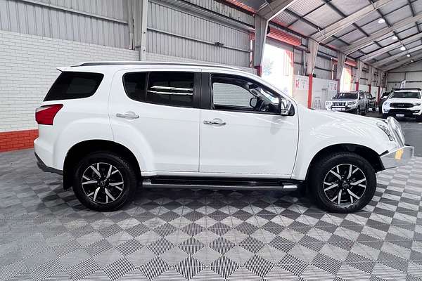 2021 Isuzu MU-X LS-T