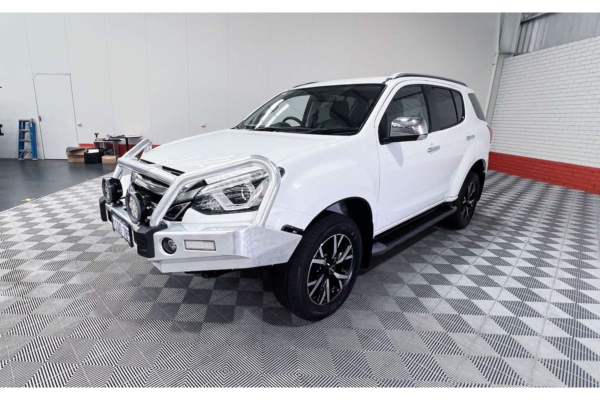 2021 Isuzu MU-X LS-T