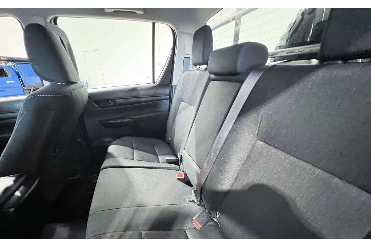 2018 Toyota Hilux SR GUN126R 4X4