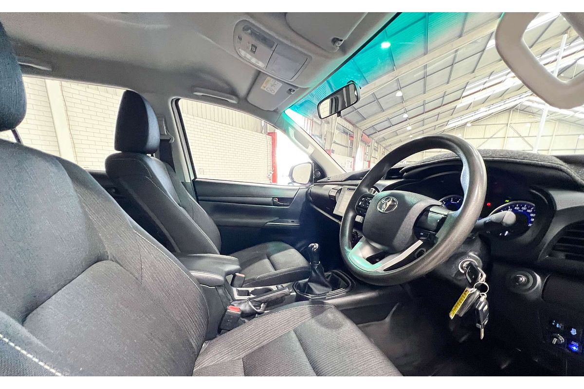 2018 Toyota Hilux SR GUN126R 4X4