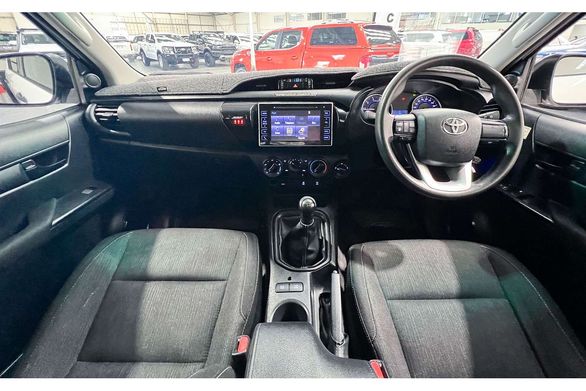 2018 Toyota Hilux SR GUN126R 4X4