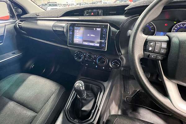 2018 Toyota Hilux SR GUN126R 4X4