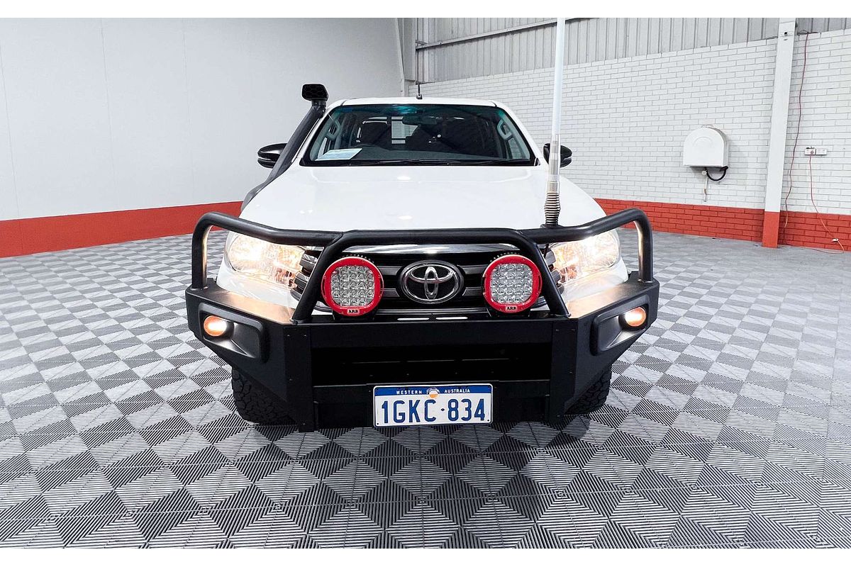 2018 Toyota Hilux SR GUN126R 4X4