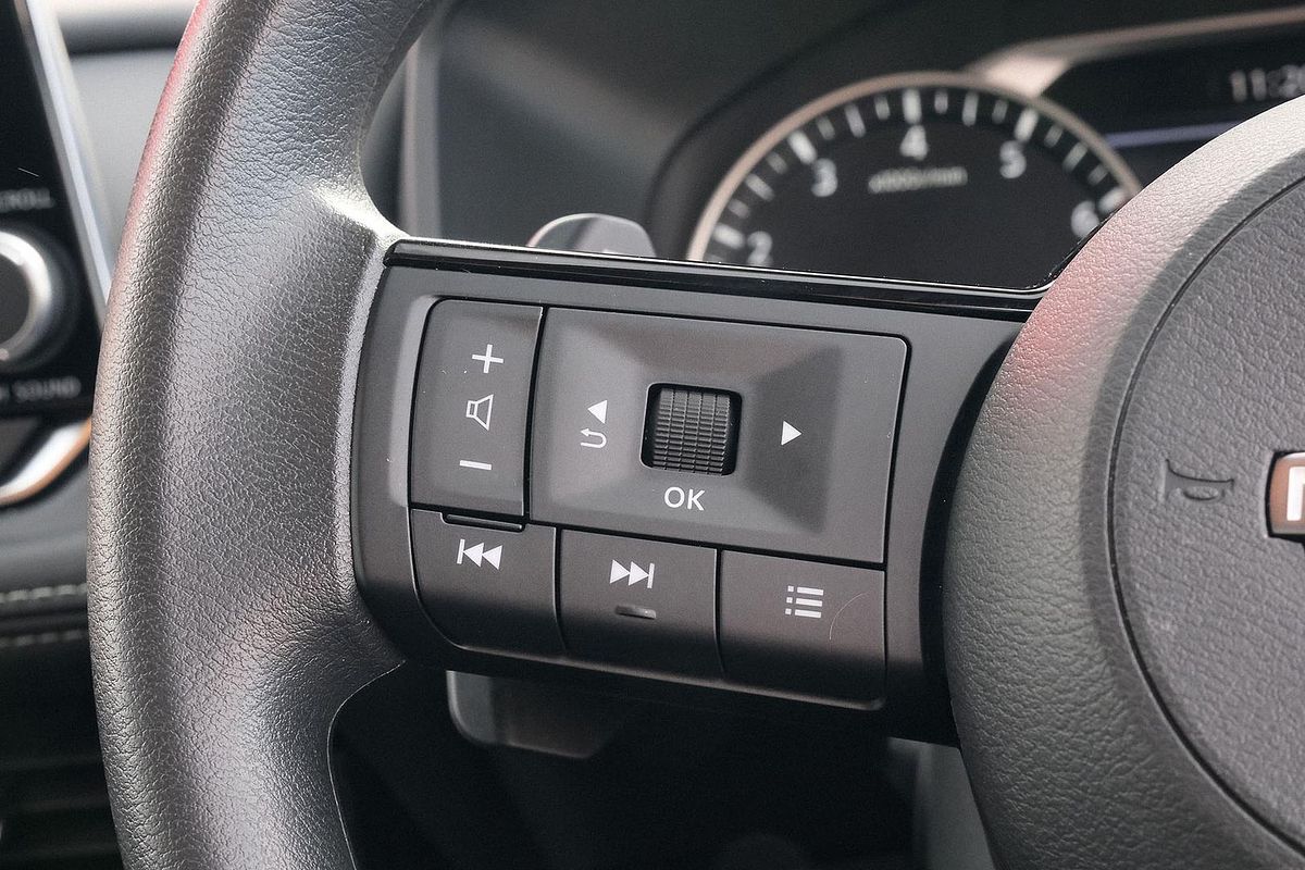 2025 Nissan X-TRAIL ST T33