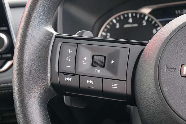 2025 Nissan X-TRAIL ST T33