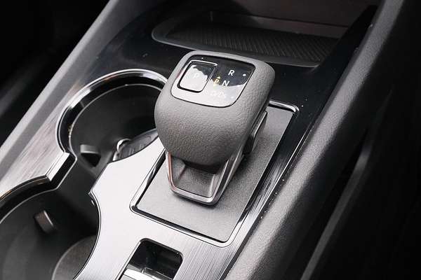 2025 Nissan X-TRAIL ST T33