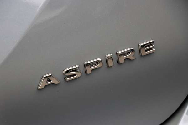 2025 Mitsubishi Outlander Aspire ZM
