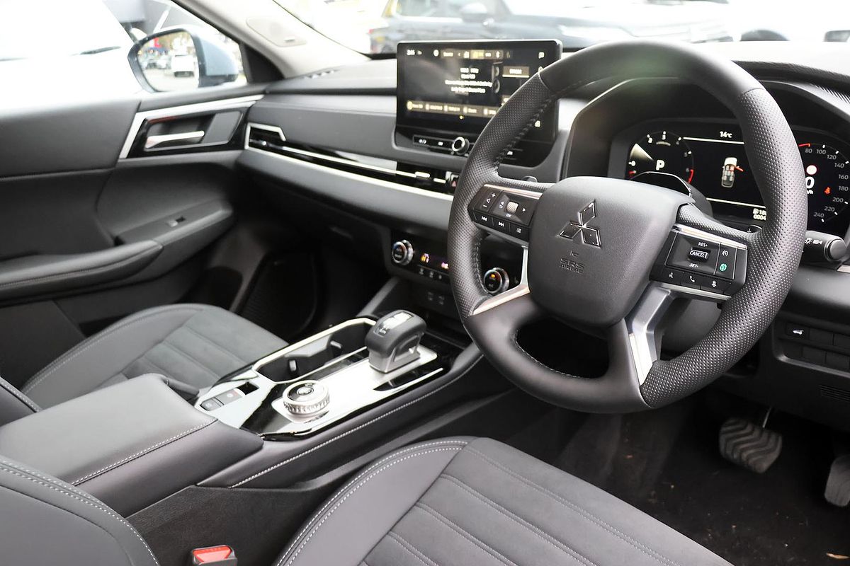 2025 Mitsubishi Outlander Aspire ZM