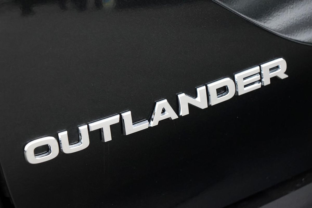 2024 Mitsubishi Outlander PHEV Aspire ZM