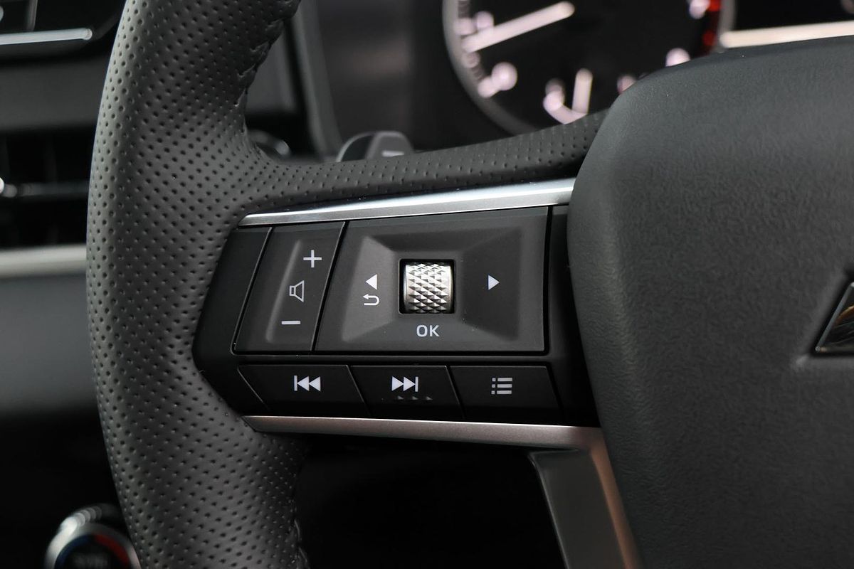 2024 Mitsubishi Outlander LS ZM