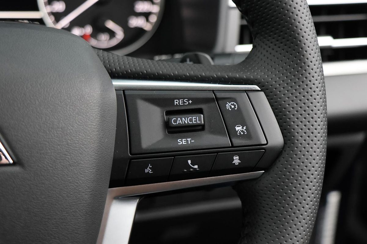 2024 Mitsubishi Outlander LS ZM