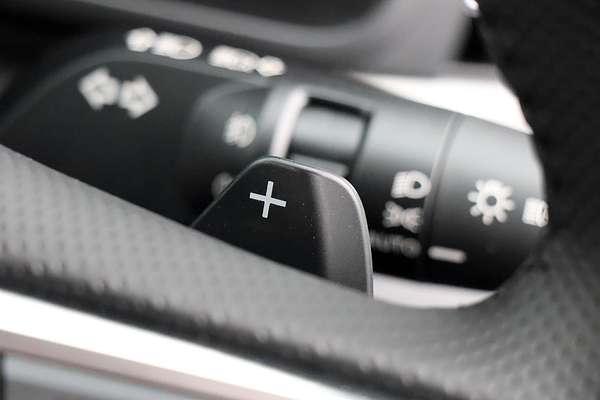 2024 Mitsubishi Outlander LS ZM