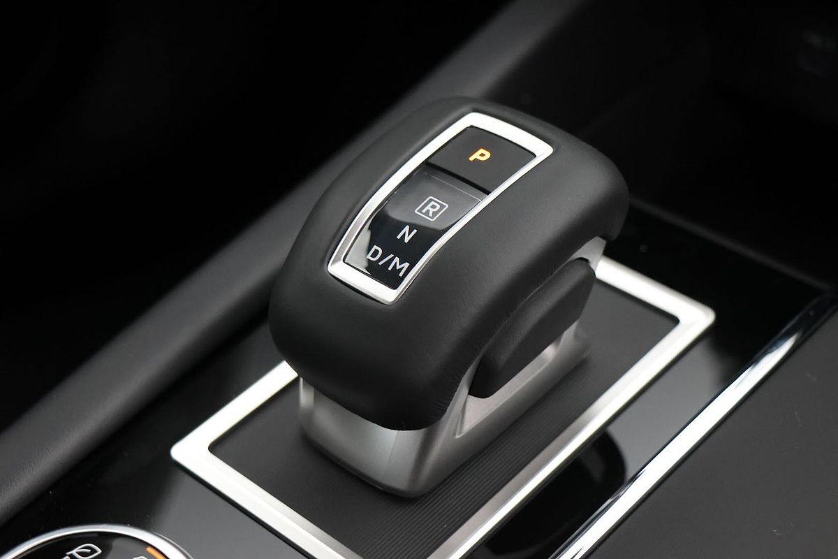 2024 Mitsubishi Outlander LS ZM