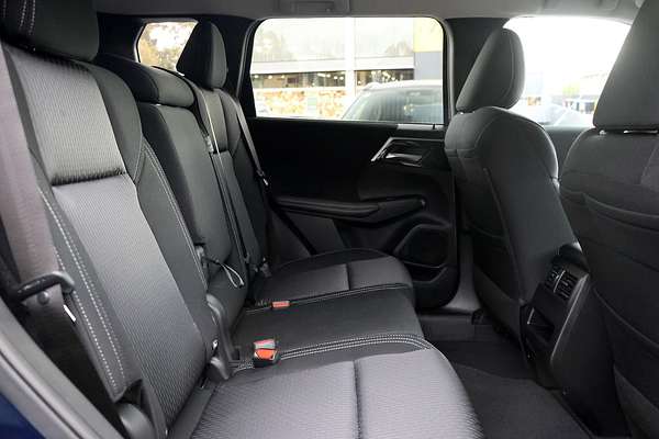 2024 Mitsubishi Outlander LS ZM