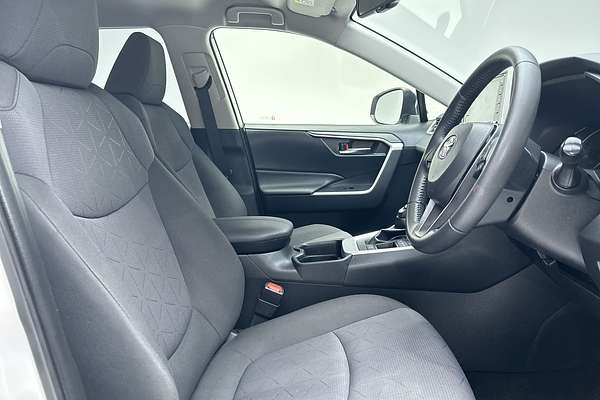 2021 Toyota RAV4 GXL AXAH52R