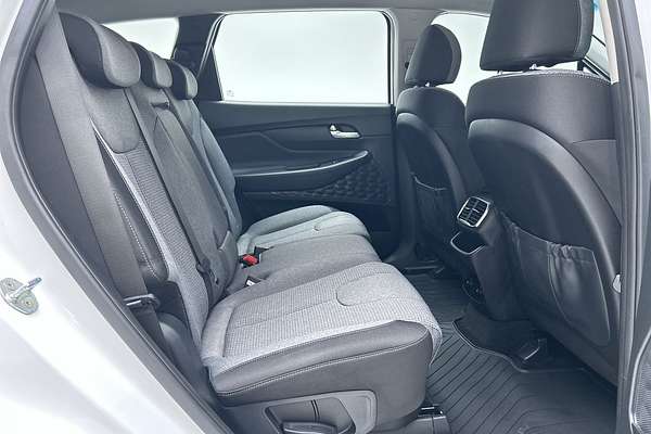 2020 Hyundai Santa Fe Active TM.2