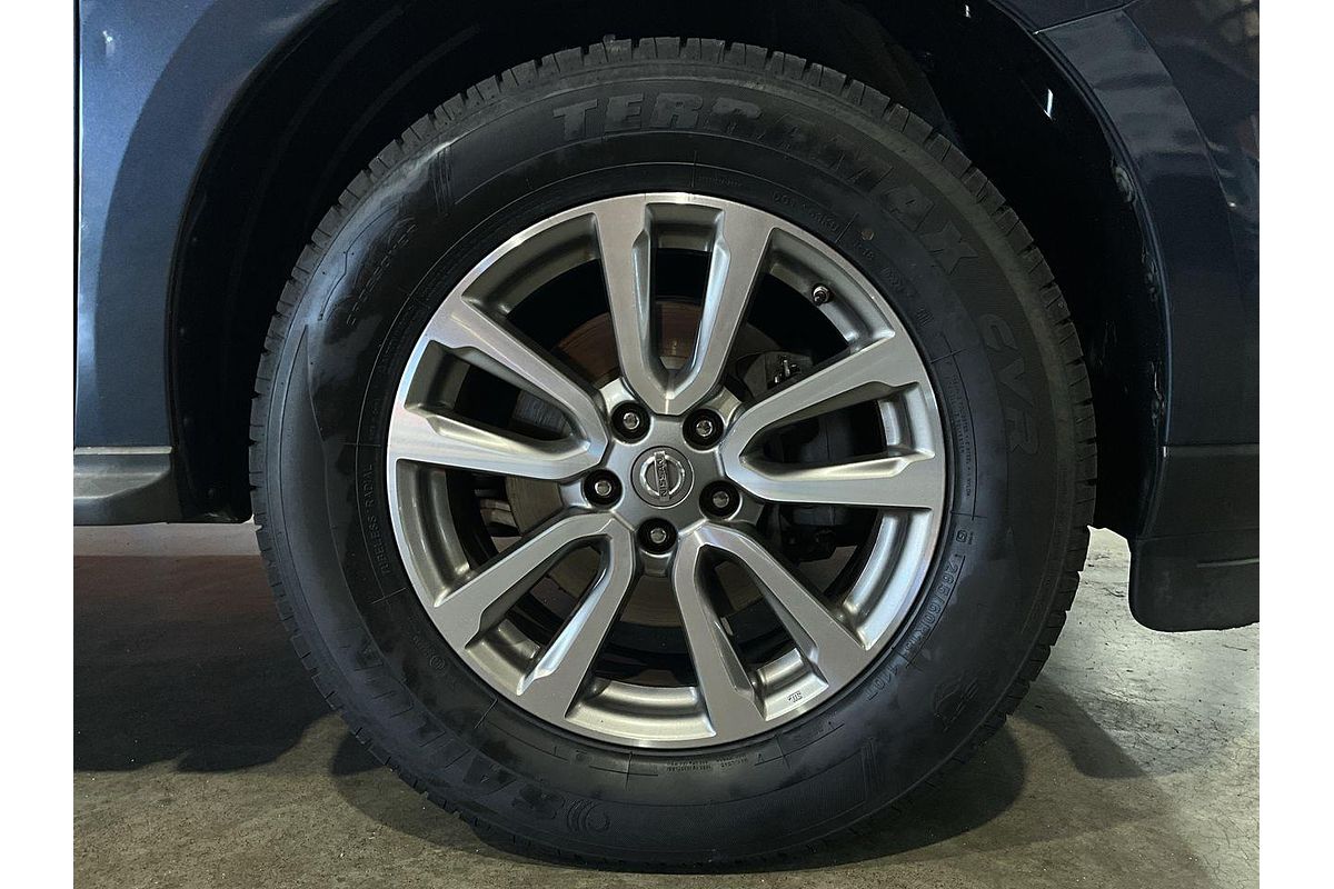 2016 Nissan Pathfinder ST R52