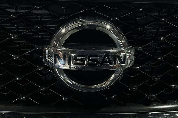2016 Nissan Pathfinder ST R52
