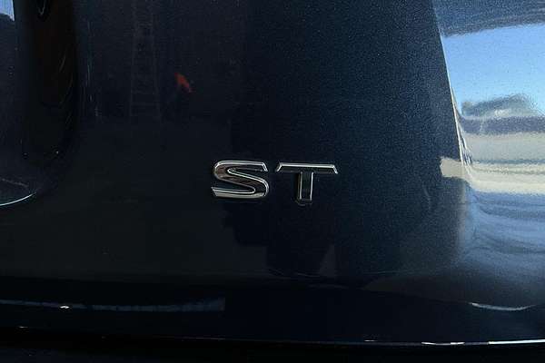 2016 Nissan Pathfinder ST R52