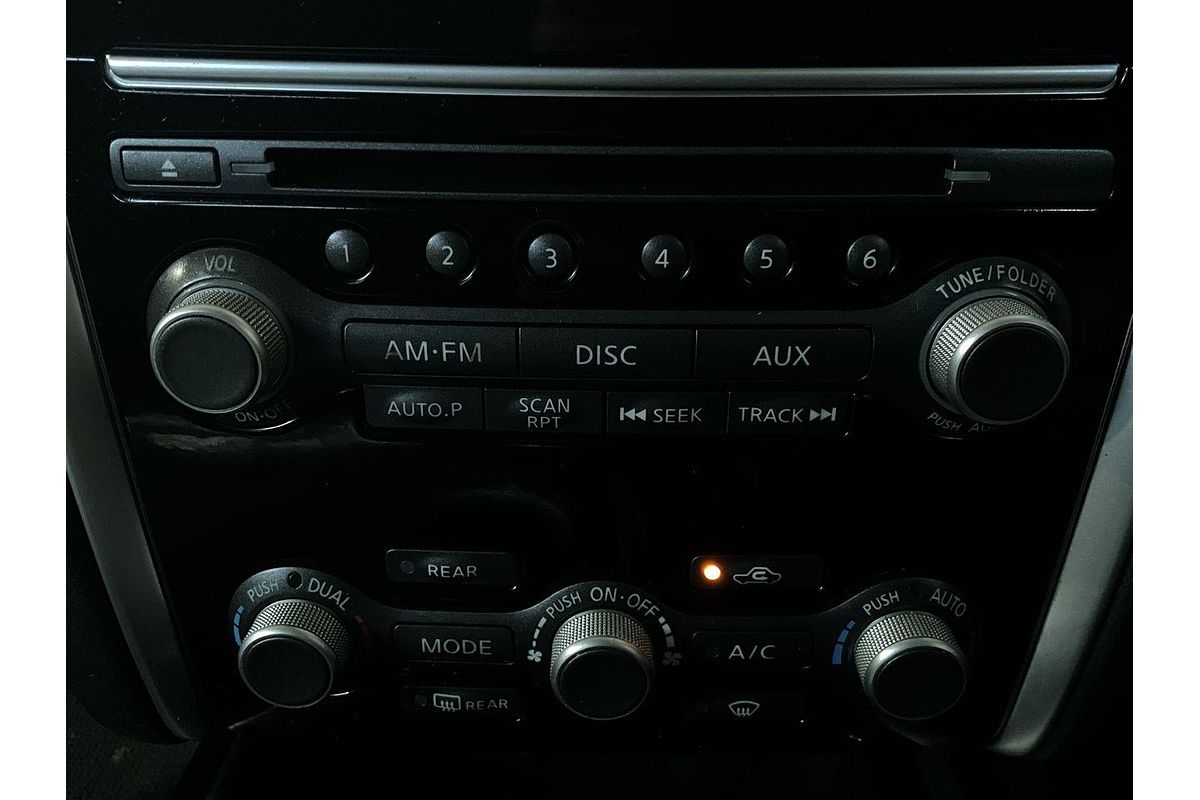 2016 Nissan Pathfinder ST R52
