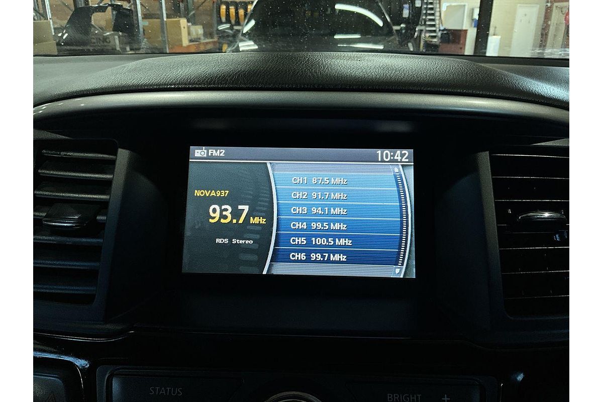 2016 Nissan Pathfinder ST R52
