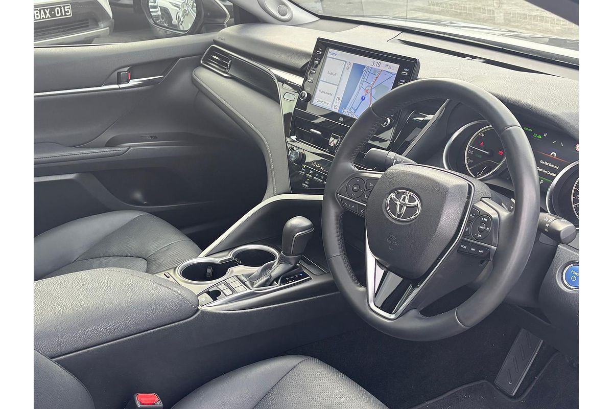 2024 Toyota Camry SL AXVH70R
