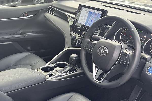 2024 Toyota Camry SL AXVH70R