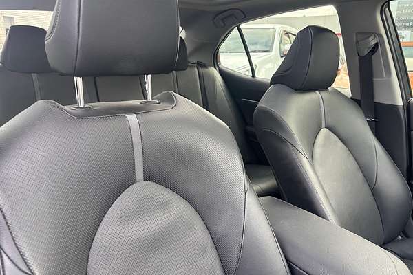 2024 Toyota Camry SL AXVH70R