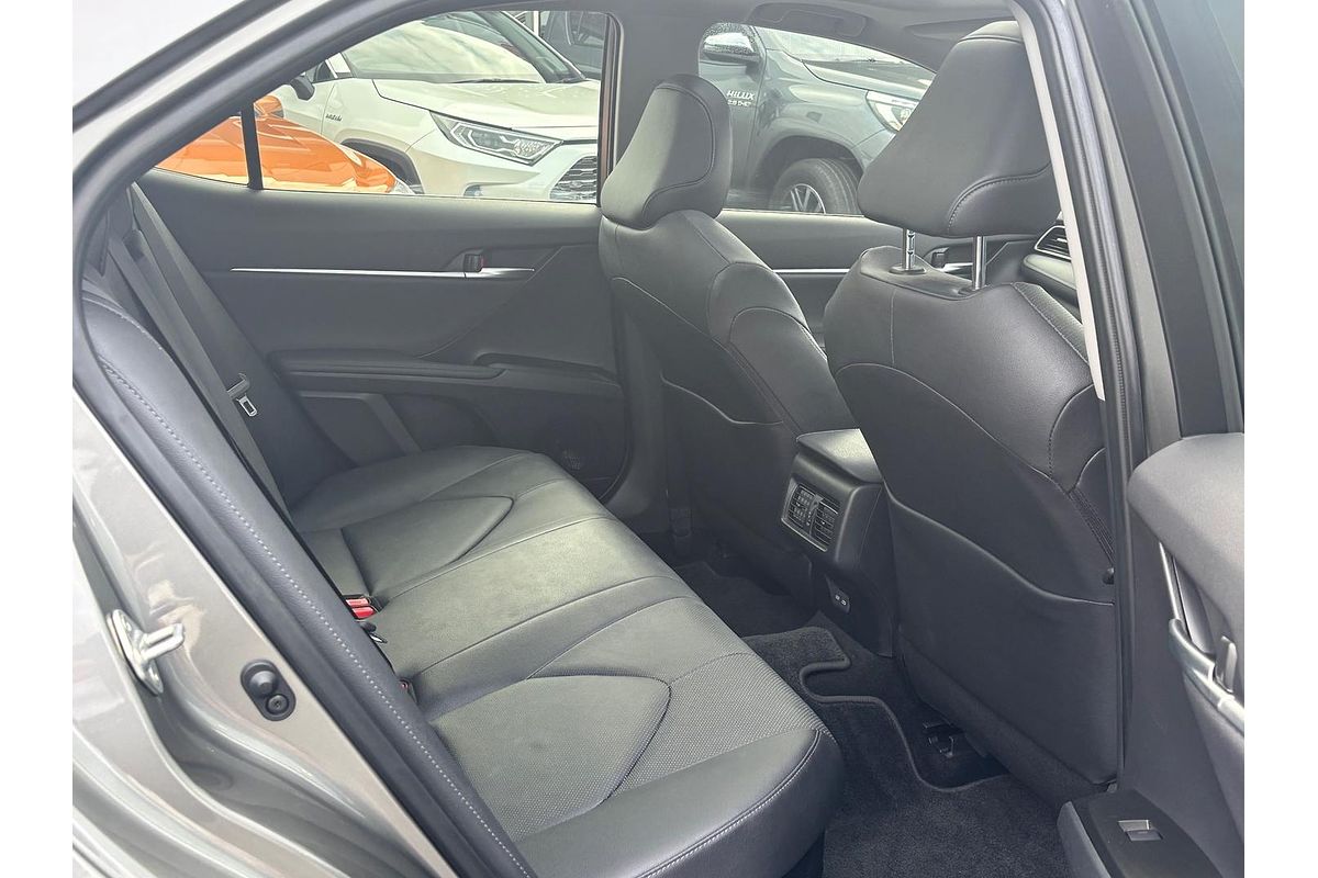 2024 Toyota Camry SL AXVH70R
