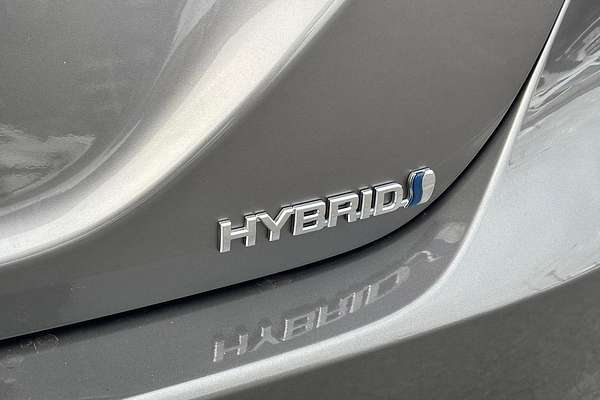 2024 Toyota Camry SL AXVH70R
