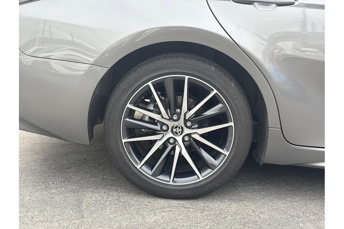 2024 Toyota Camry SL AXVH70R