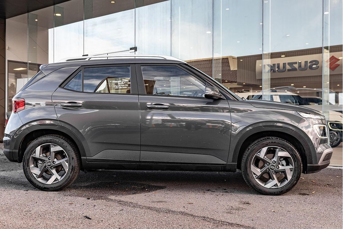 2025 Hyundai Venue Active QX.V5