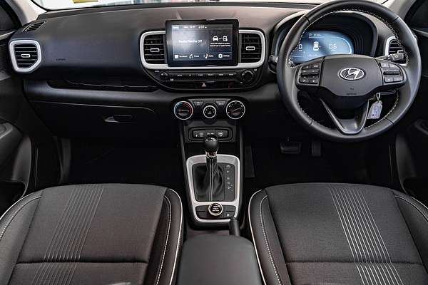 2025 Hyundai Venue Active QX.V5