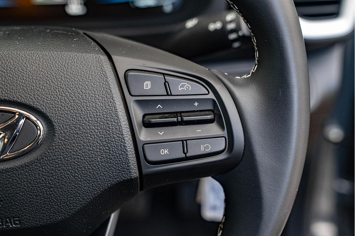2025 Hyundai Venue Active QX.V5