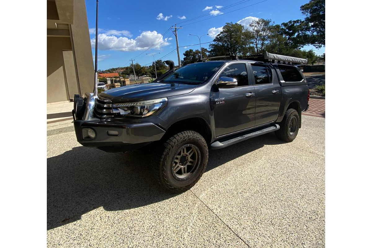 2015 Toyota Hilux SR5 GUN126R 4X4