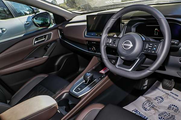 2025 Nissan QASHQAI Ti J12