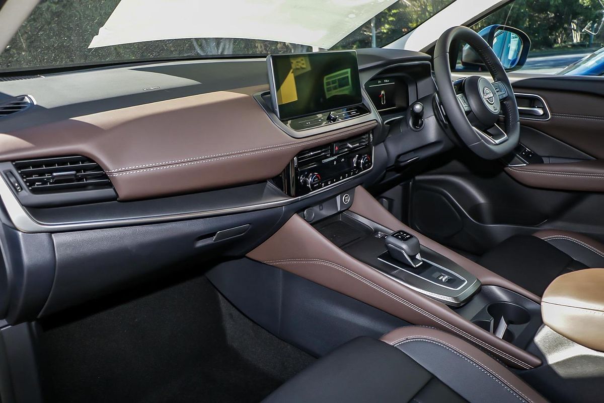 2025 Nissan QASHQAI Ti J12