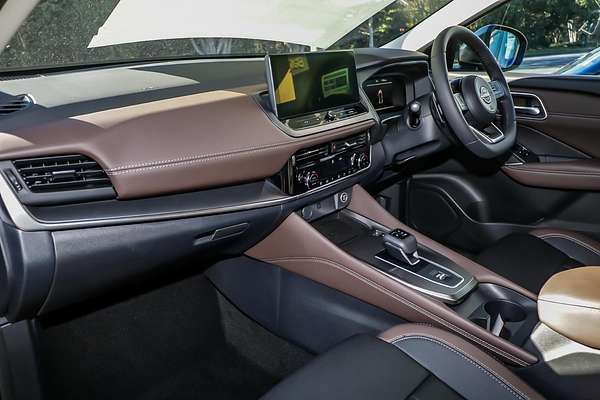 2025 Nissan QASHQAI Ti J12