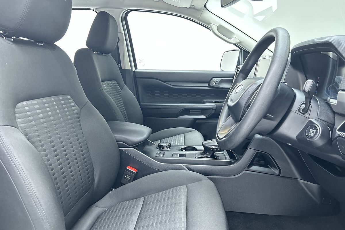 2024 Ford Everest Ambiente 2.0L