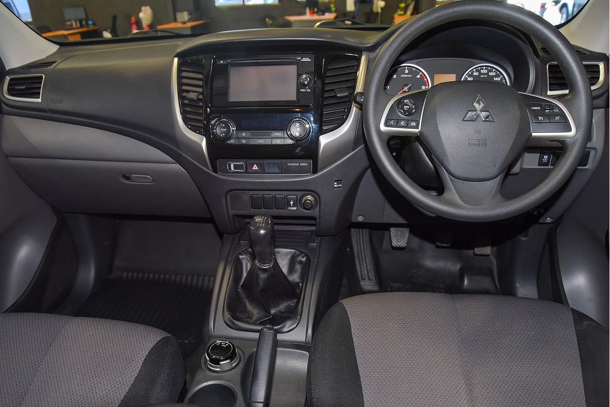 2017 Mitsubishi Triton GLX+ MQ 4X4