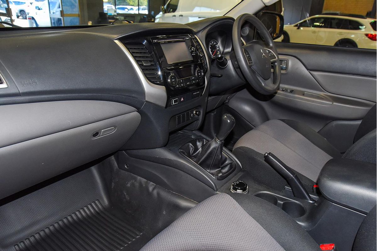 2017 Mitsubishi Triton GLX+ MQ 4X4
