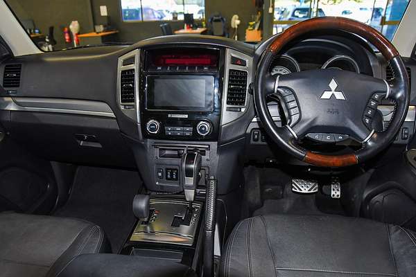 2018 Mitsubishi Pajero Exceed NX