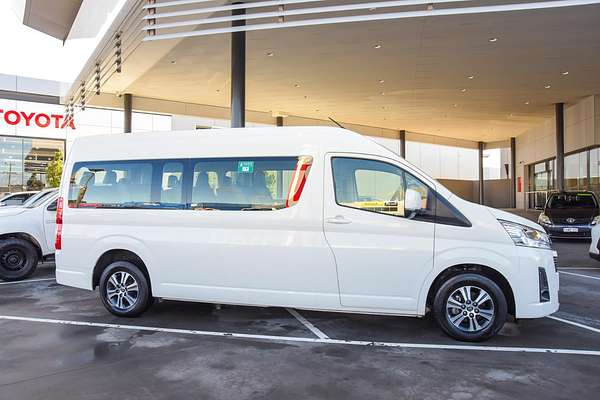 2022 Toyota Hiace Commuter GL GDH322R ELWB High Roof