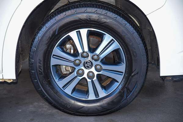 2022 Toyota Hiace Commuter GL GDH322R ELWB High Roof