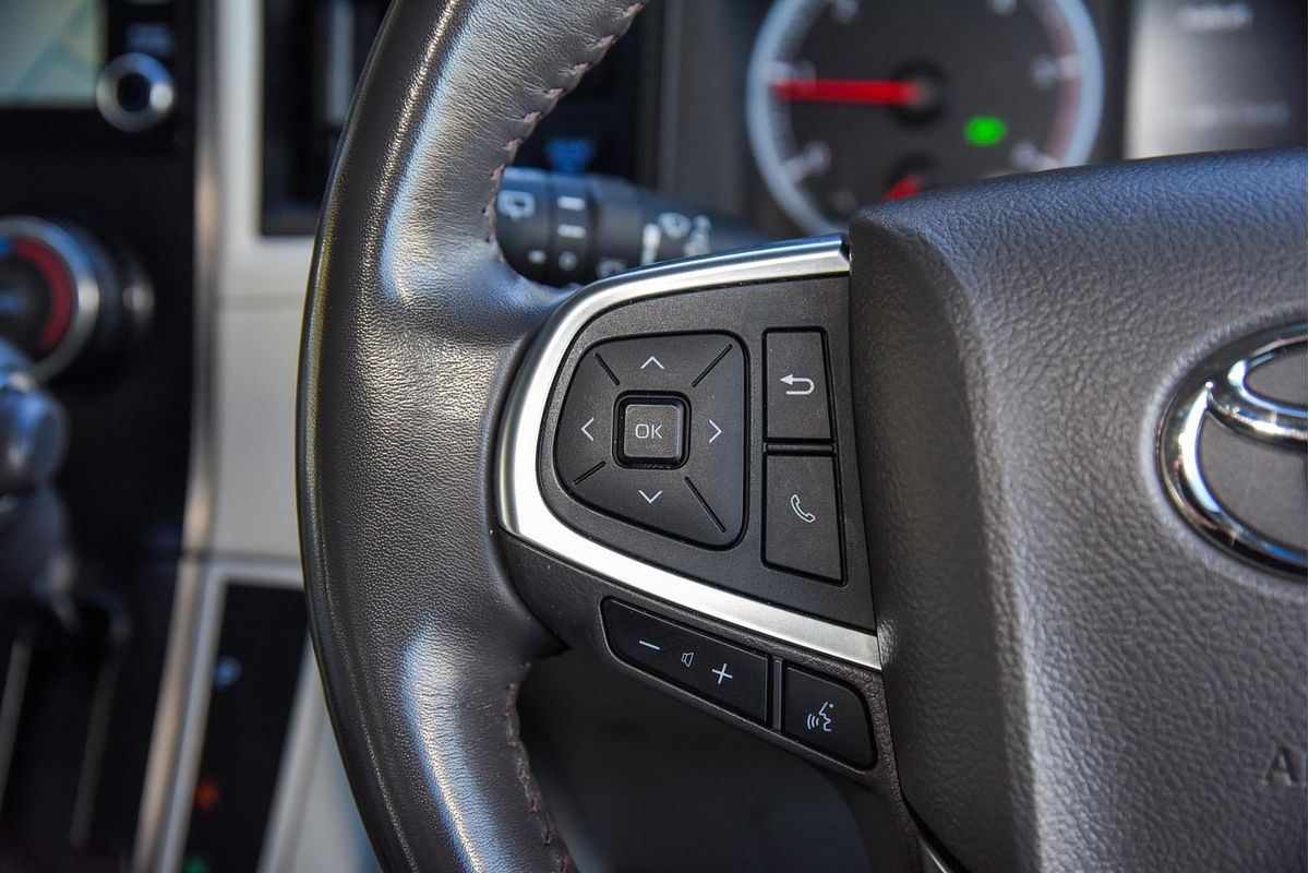 2022 Toyota Hiace Commuter GL GDH322R ELWB High Roof