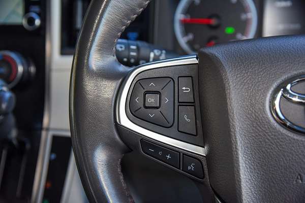 2022 Toyota Hiace Commuter GL GDH322R ELWB High Roof