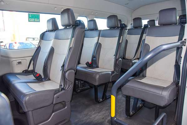 2022 Toyota Hiace Commuter GL GDH322R ELWB High Roof