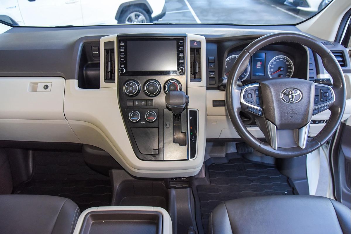 2022 Toyota Hiace Commuter GL GDH322R ELWB High Roof